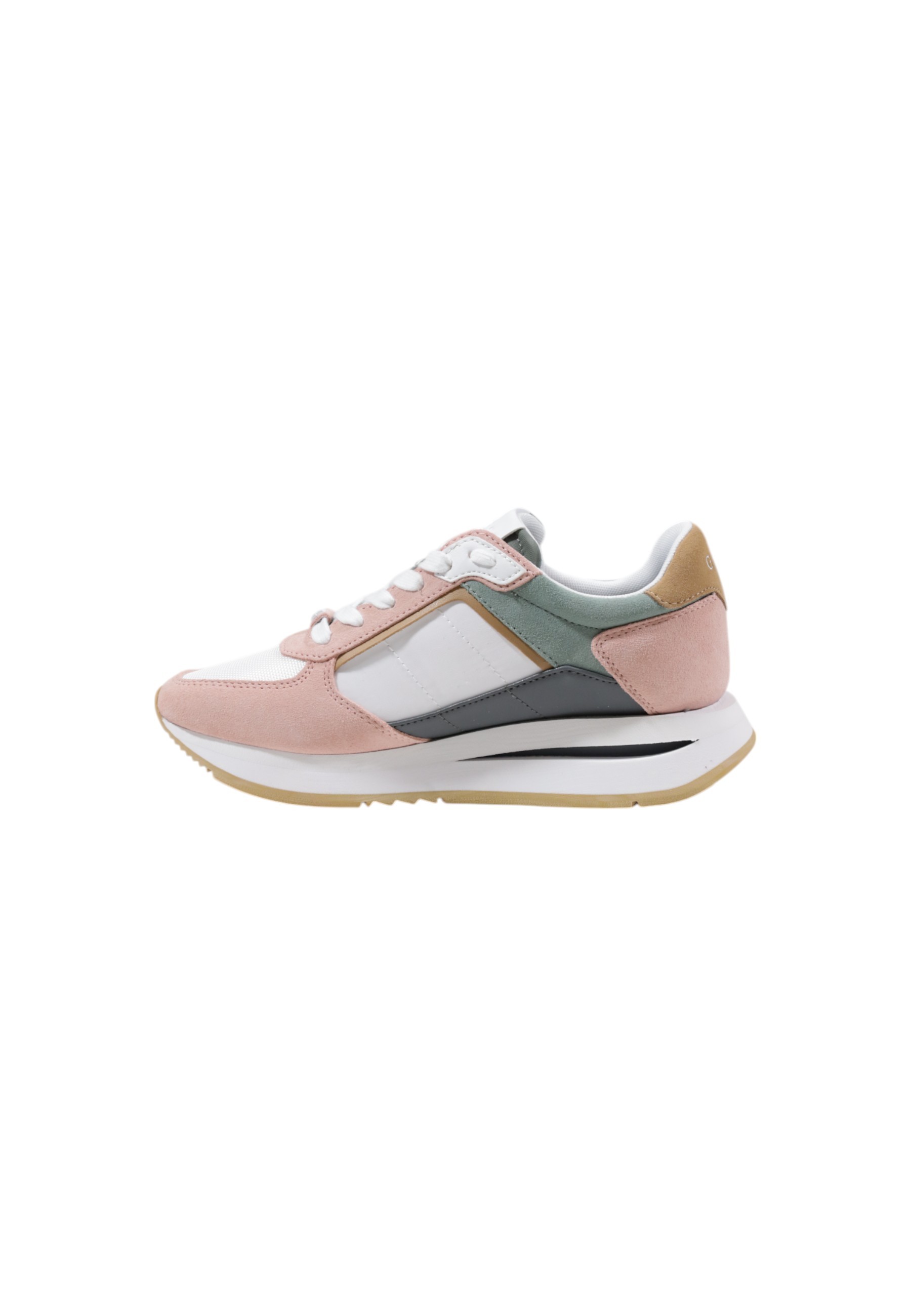 GUESS Sneakers