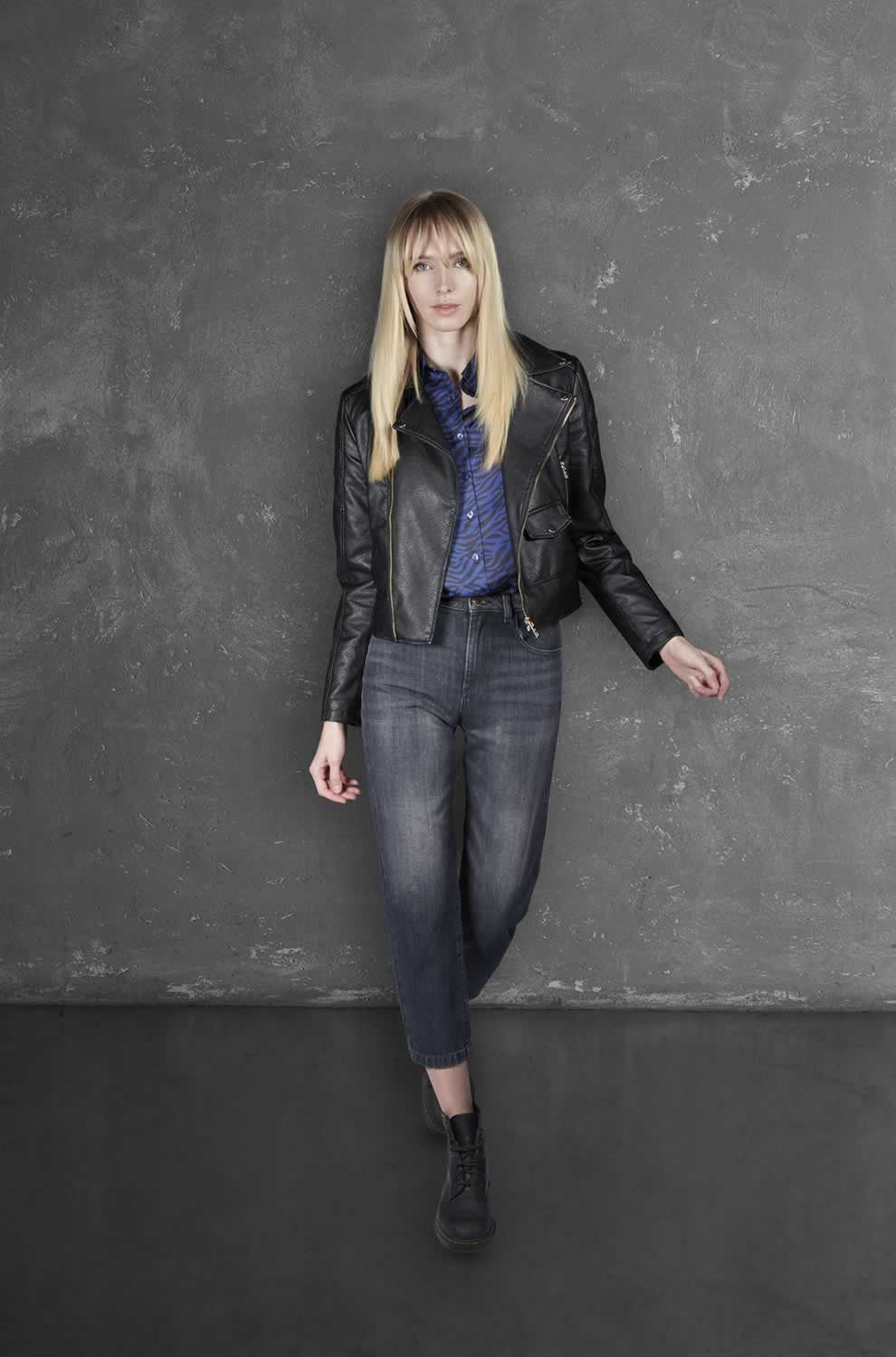 Zee Lane Black Cotton Women's High-Waisted Jeans