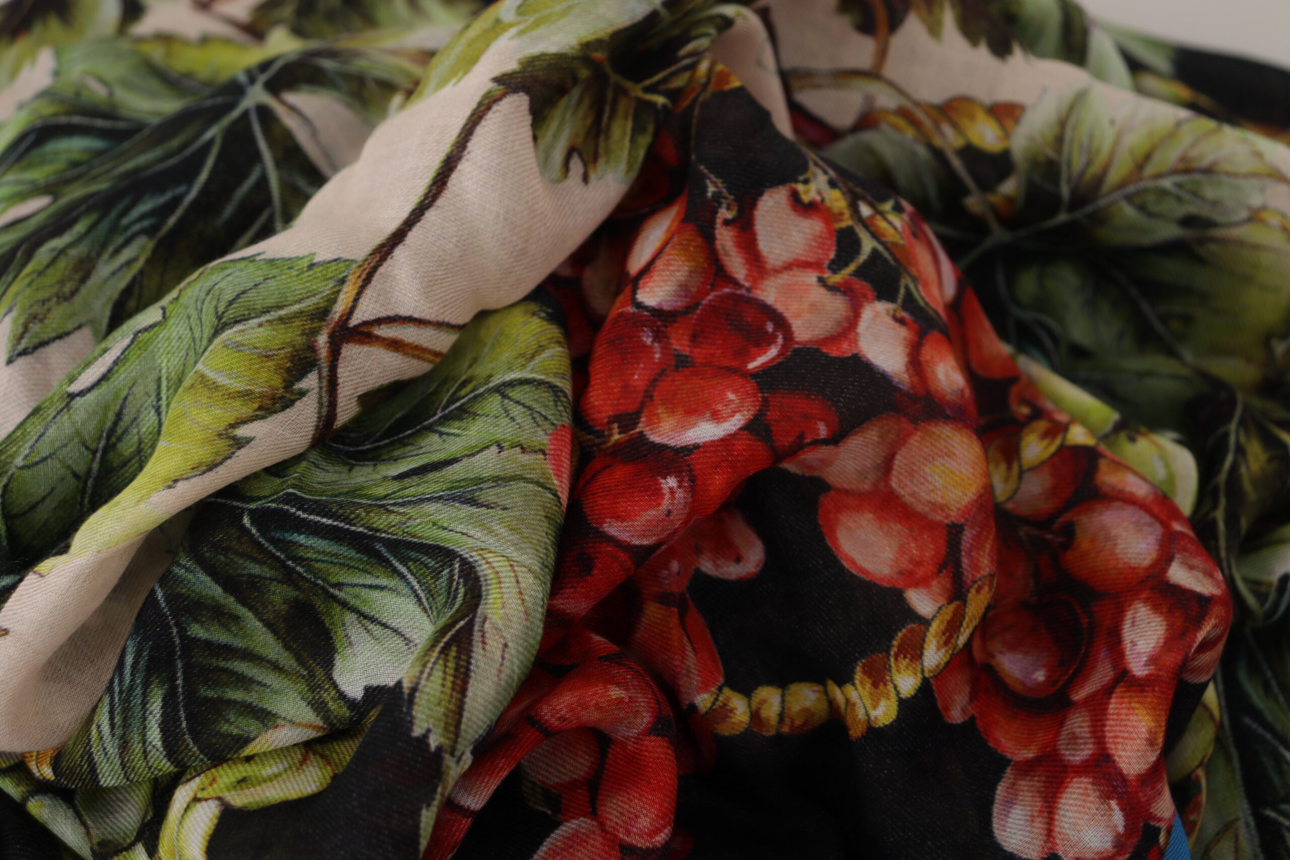 Elegant Grape Print Shawl Wrap Scarf