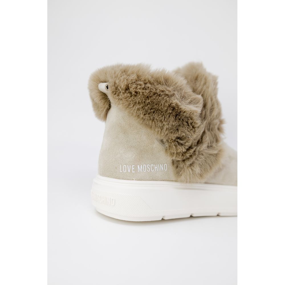 LOVE MOSCHINO Beige Leather Sneaker