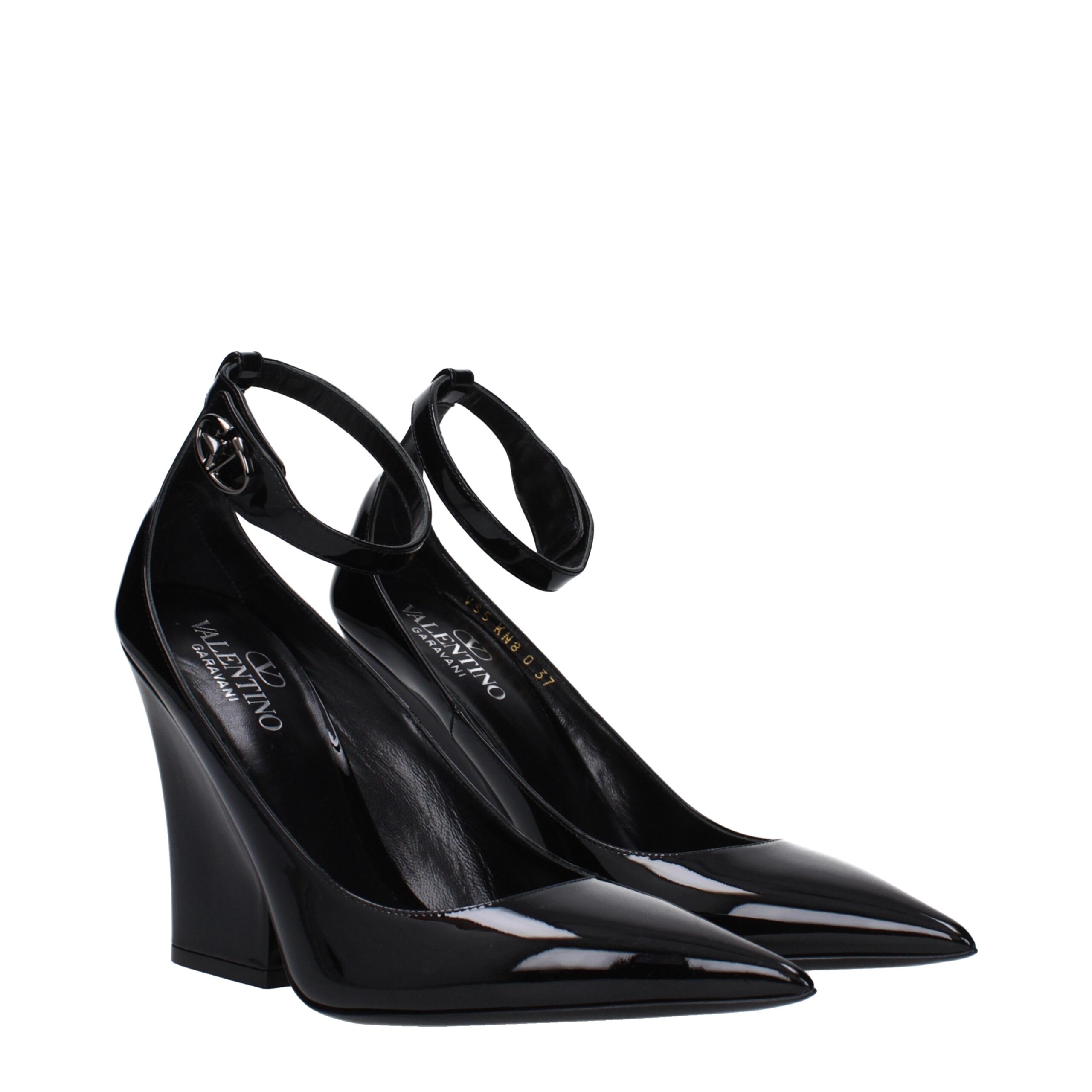 Black Leather Platforms Pumps