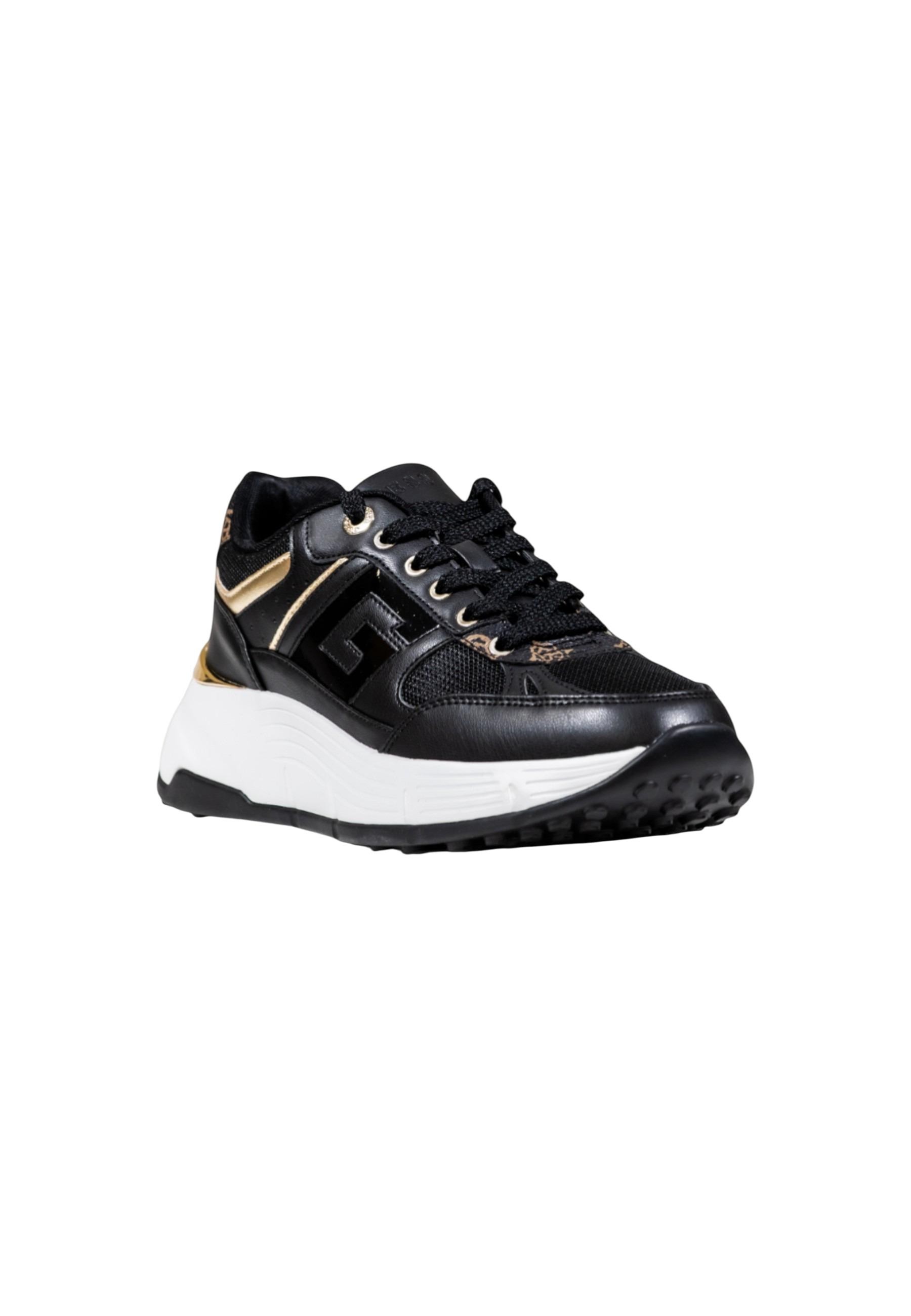 GUESS Sneakers