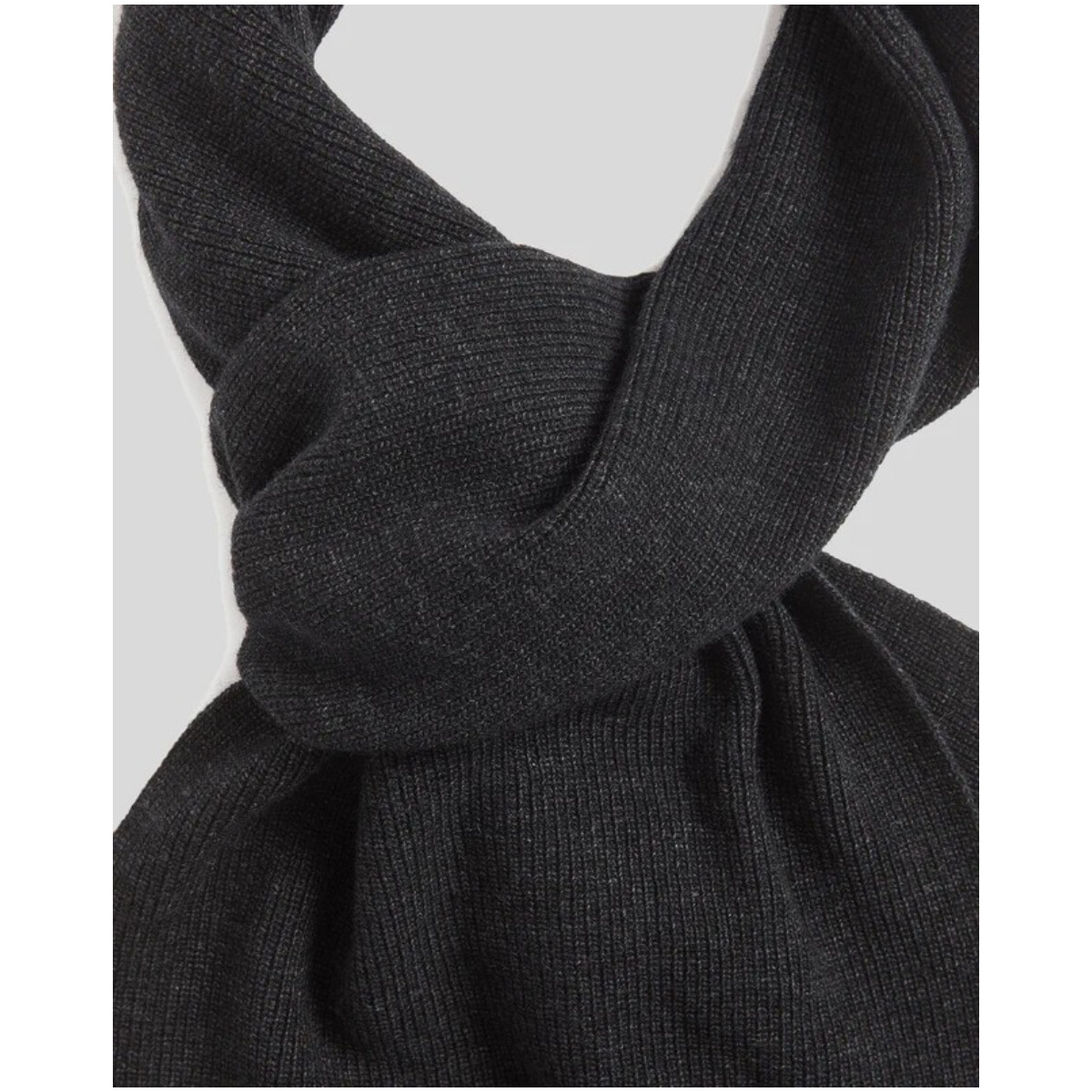 Lyle & Scott Scarves