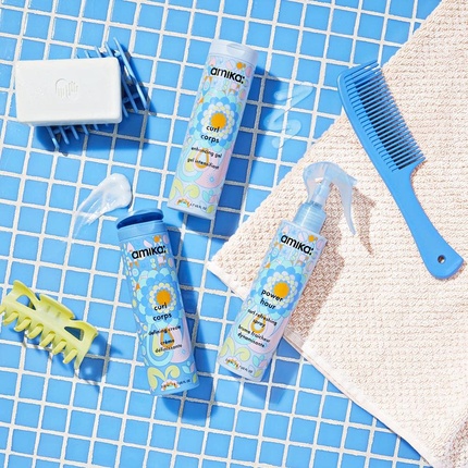 Спрей Amika Power Hour Curl Refreshing Spray Signature
