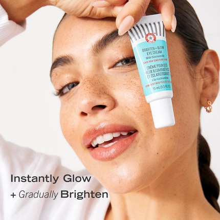 Крем для глаз First Aid Beauty Brighten + Glow Осветляющий крем для кожи вокруг глаз