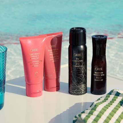 Уплотняющий спрей Oribe Maximista